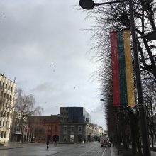 Vasario 16-osios proga – šventiškai papuoštas Kaunas