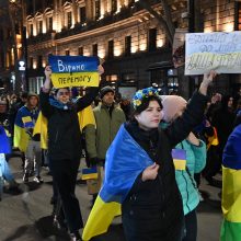 Sakartvele tūkstančiai žmonių reiškė solidarumą su Ukraina ir paramą narystei ES