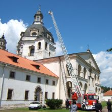 Treniruotės: prie beveik visų Kauno bažnyčių pastaraisiais metais buvo surengtos ugniagesių gelbėtojų pratybos.