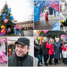 Kosminės Kauno kalėdos sužavėjo užsieniečius: eglė šiemet – neįprastai naujoviška