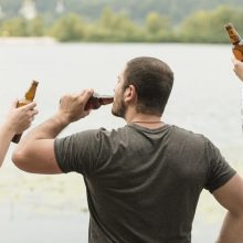 Sugėrovų vakaras Plungėje baigėsi plėšimu: vieną teko suimti