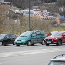 Karaliaus Mindaugo prospekte – eismo chaosas: avarinės situacijos ir vairuotojų barniai