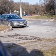 Naujos taisyklės kauniečiams – nė motais: kiemuose pagausėjo pažeidimų