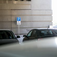 Vienoje Karaliaus Mindaugo prospekto aikštelėje brangsta automobilių statymas