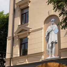 Naujas akcentas Kaune: ant sienos įsitaisė „Šviesos nešėjas“