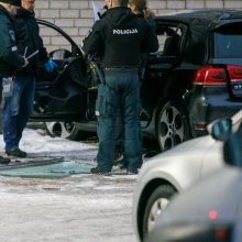 Kaltinamieji automobilio Šančiuose susprogdinimu prisipažino keršiję už draugo nužudymą   