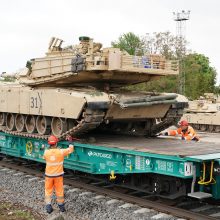 Į Kauną atvyko JAV rotacinių pajėgų batalionas su kovine technika