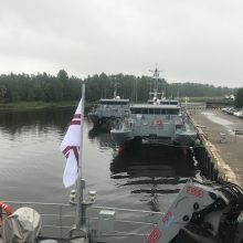 Lietuvos karo jūreiviai pasveikino Latvijos kolegas su įkūrimo šimtmečiu