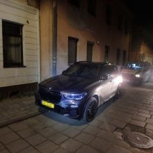 Vidury dienos BMW apšvarinęs vagis: grobį išmečiau, nes nieko vertingo nebuvo