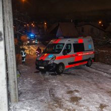 Neeilinis pakaunės ugniagesių budėjimas: gelbėtas katafalkas, greitosios medikai ir net kolegos