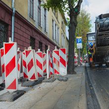 „Autokaustą“ toliau klampina brokas – turės perkloti asfaltą Maironio gatvėje