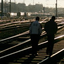 Incidentas geležinkelyje prie Kauno – pavojingos jaunuolių pramogos ar diversijos repeticija?