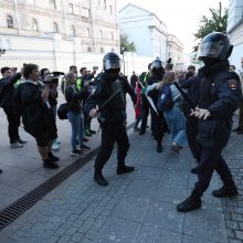 Trys masinių protestų ir areštų Maskvoje savaitės: kas iš tiesų ten vyksta? 