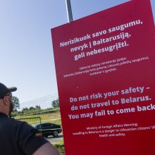 Nuo kelionių į Baltarusiją bandys atgrasyti plakatais: pavojinga sveikatai ir gyvybei