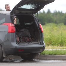 Tragedija: Kauno LEZ'e sudegė automobilis, jame – žmogaus kūnas