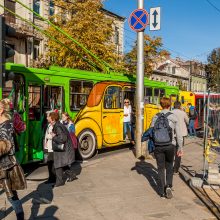 Į Kauno gatves išriedėjo dar vienas išmargintas troleibusas