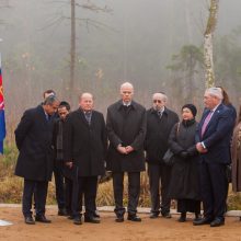 Vandžiogaloje atidarytas memorialas holokausto aukoms