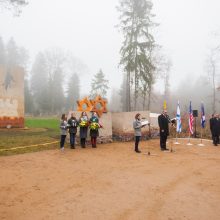 Vandžiogaloje atidarytas memorialas holokausto aukoms