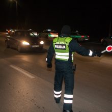 Reidas: policijos pareigūnai stabdė ir taksi, ir picos išvežiotojus