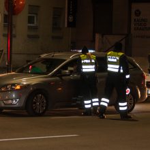 Reidas: policijos pareigūnai stabdė ir taksi, ir picos išvežiotojus