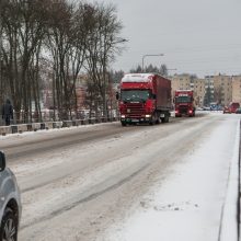 Apie situaciją Kauno gatvėse: kai kur važiuoti – tikra tragedija