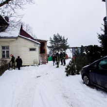 Tipiškas, bet pavojingas žiemos gaisras Žaliakalnyje: užsidegė neišvalytas kaminas