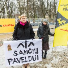 Prie Kauno savivaldybės šančiškiai surengė triukšmingą protestą