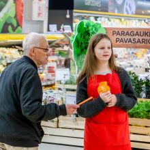 Kauniečius įtraukė aukojimo akcija: negailėjo ir krepšių, pilnų produktų