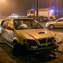 Rūko apgaubtoje Klaipėdoje susidūrė automobiliai