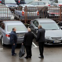 Miesto taryba leido nuomotis automobilius