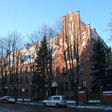 Klaipėdos universiteto pastatas pasitinka atnaujintais fasadais