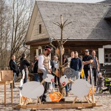 Velykų šventė Rumšiškėse: žmonės mėgavosi geru oru ir pramogomis  