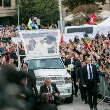 Šventasis Tėvas jaunimui: nepamirškite savo šaknų