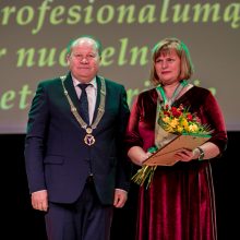 Kauno rajono savivaldybės apdovanojimai – dešimčiai nusipelniusių žmonių
