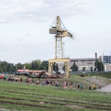 Sporto entuziastai netradicinę treniruotę surengė ir baržoje