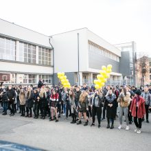 Ilgoje eisenoje – šimtmetį mininti S. Dariaus ir S. Girėno gimnazija