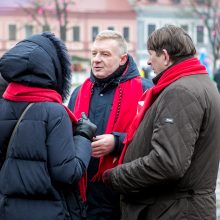 Žmonių gerumas kvepia žirniene: kartu su skurstančiais – prezidentė ir vyskupas