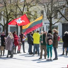 Tėvų protestas prieš vaikų testavimą buvo neteisėtas: organizatorei skirta bauda