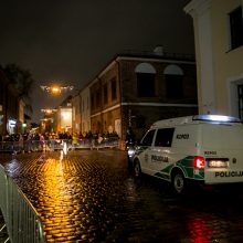 Įžiebta pagrindinė Kauno eglė: mieste prasideda šiltų Kalėdų laukimas