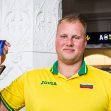 Į Lietuvą grįžęs Europos čempionas A. Gudžius: tikėjausi medalio