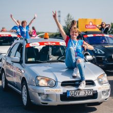 Sveikindami moteris su pavasariu organizatoriai pradeda registraciją į damų pamėgtą ralį