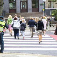 Likus kelioms dienoms iki rugsėjo eismas suintensyvėja: ką turėtų žinoti pėstieji ir vairuotojai?