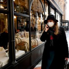Italijoje koronavirusas šienauja gyvybes: jau mirė penki žmonės