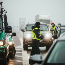 Policija postuose apsuko 3,2 tūkst. automobilių: piktybiškų vairuotojų buvo mažai