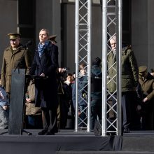 Vilniuje prisiekė naujieji šauliai, tarp jų – premjerė ir Seimo pirmininkė