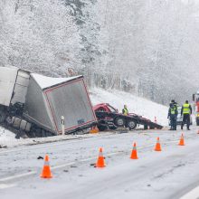 Tragiška masinė avarija Kauno rajone: kokia snaudulio prie vairo kaina?