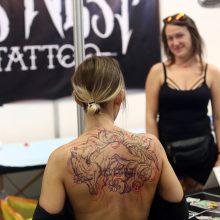 Kauną užplūdo tatuiruočių meistrai