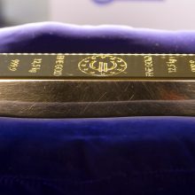 Klaipėdoje bandyta parduoti 5 tūkst. vertės netikrą aukso luitą