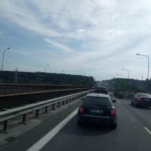 Chaosas autostradoje: dvi avarijos paralyžiavo eismą