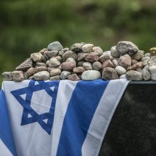 Kretingos rajone suniokotas paminklas Holokausto aukoms